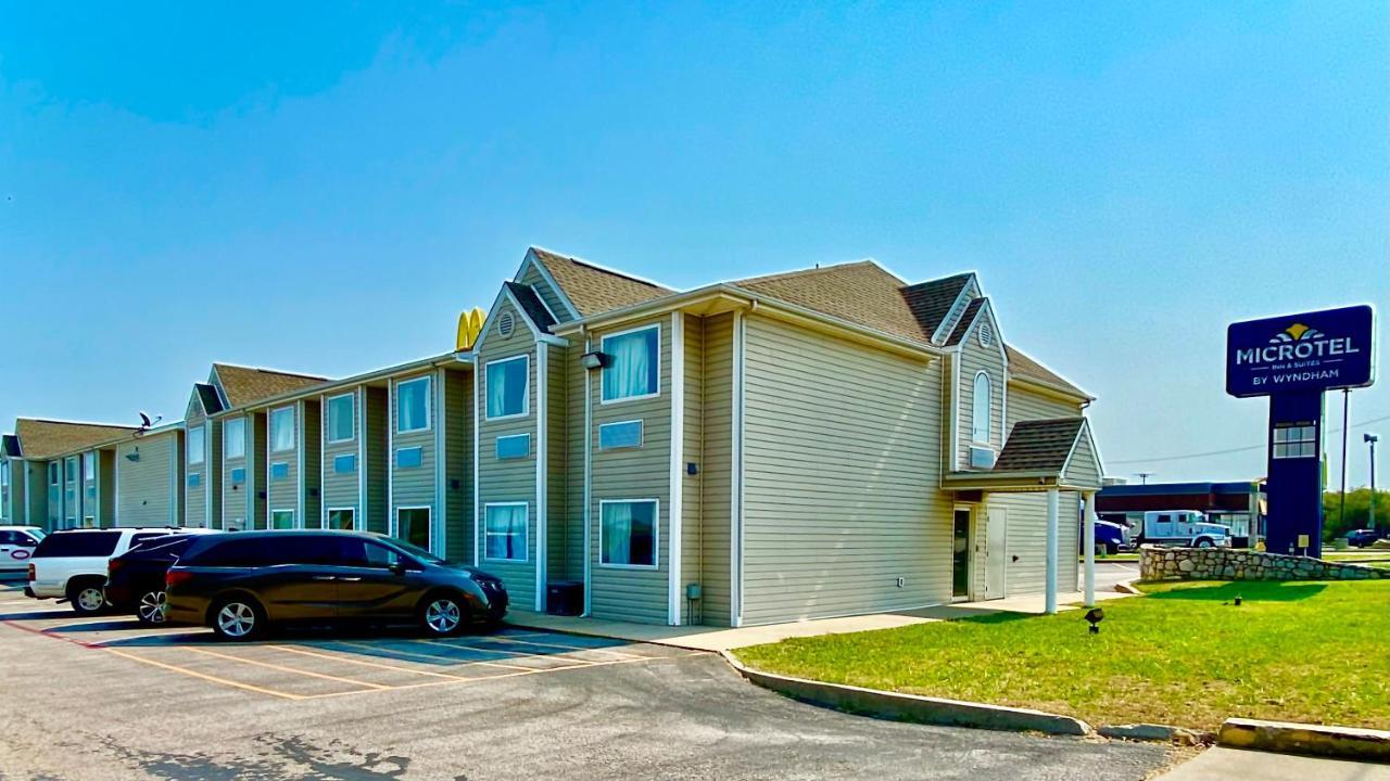 Microtel Inn & Suites By Wyndham Ardmore Luaran gambar